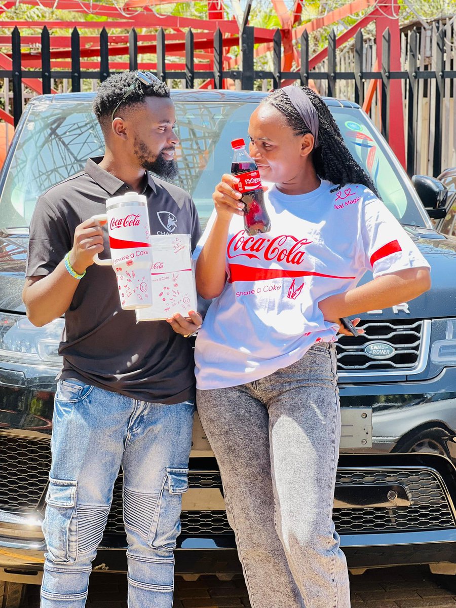akrambanks24's tweet image. Sharing a Coke with @IamCarolPrimah and making memories. The #ShareACoke  campaign is a fantastic way to connect and celebrate with the people who matter most 
#RefreshUG