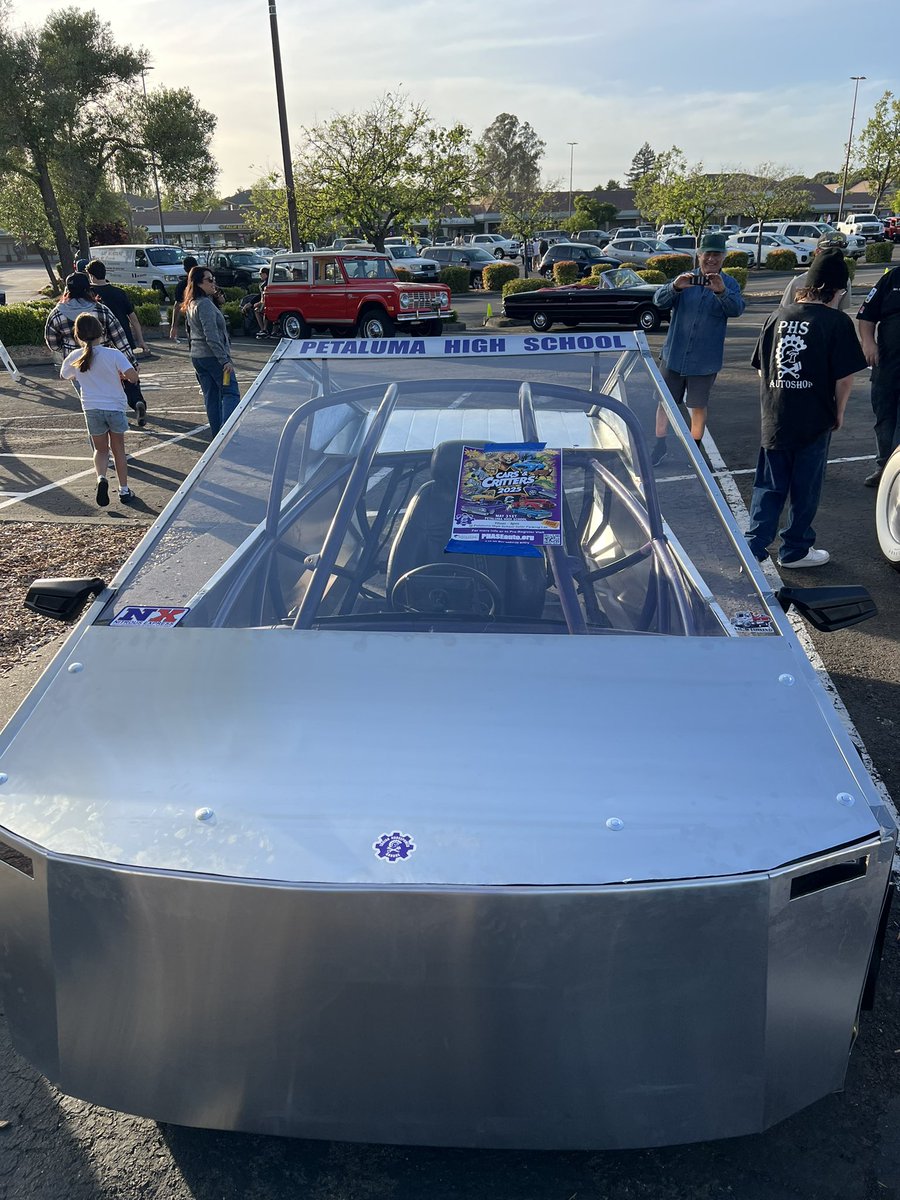 LRW41_Teamster's tweet photo. Some greatest hits from the Cyber Duck build. This bill is about the children not any unnecessary political B.S….
I guess the funny looking truck @elonmusk help create has inspired a bright group of students. https://t.co/b3TsK6nuBy