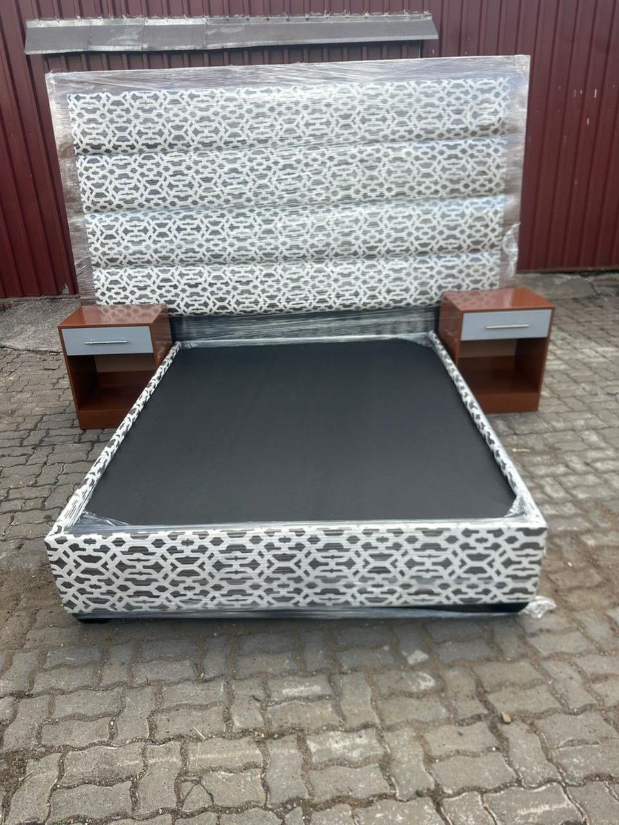 MmusiManonyane's tweet photo. MMJ Designs manufacture exclusive designs of furniture at affordable prices.

WhatsApp: 072 410 5082  for more designs,orders and laybye.

they deliver in less than a week
Check their Facebook page here👇👇
https://t.co/QkJiID5RuB…

INSTAGRAM 👇👇
https://t.co/SBBNdE5pTG… https://t.co/gVuQytDWIW