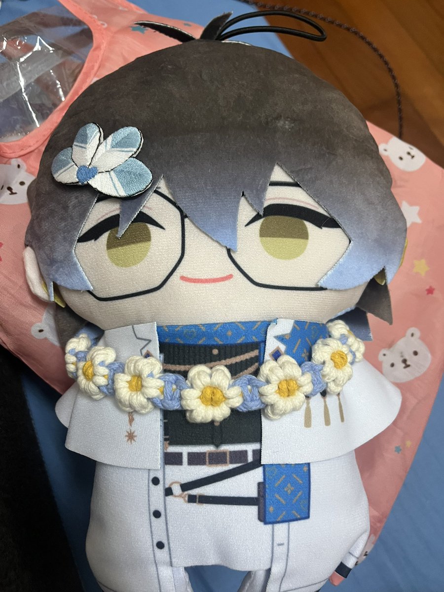 【生日抽獎】愛心羽毛髮夾1名
日期：即日起～6/20晚上11點
報名方式：轉推+留言一張Ike趴配照
取貨：賣貨便20元

因為我還沒做好，得獎者可能要多等待幾天(月底前一定完成)，能接受的話再參加抽獎喔！
#CandlesForIkey2025
#Quilldren
#刺繡 #embroidery #手刺繡