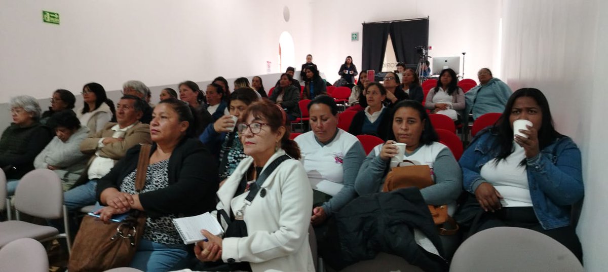 Encuentro de Mujeres Emprendedoras Ecuador - Perú. Desde #ProyectoIntegrAcción impulsamos el liderazgo femenino y fortalecimiento de los emprendimientos asociativos y solidarios por medio del intercambio de saberes y desarrollo de estrategias para la sostenibilidad e innovación