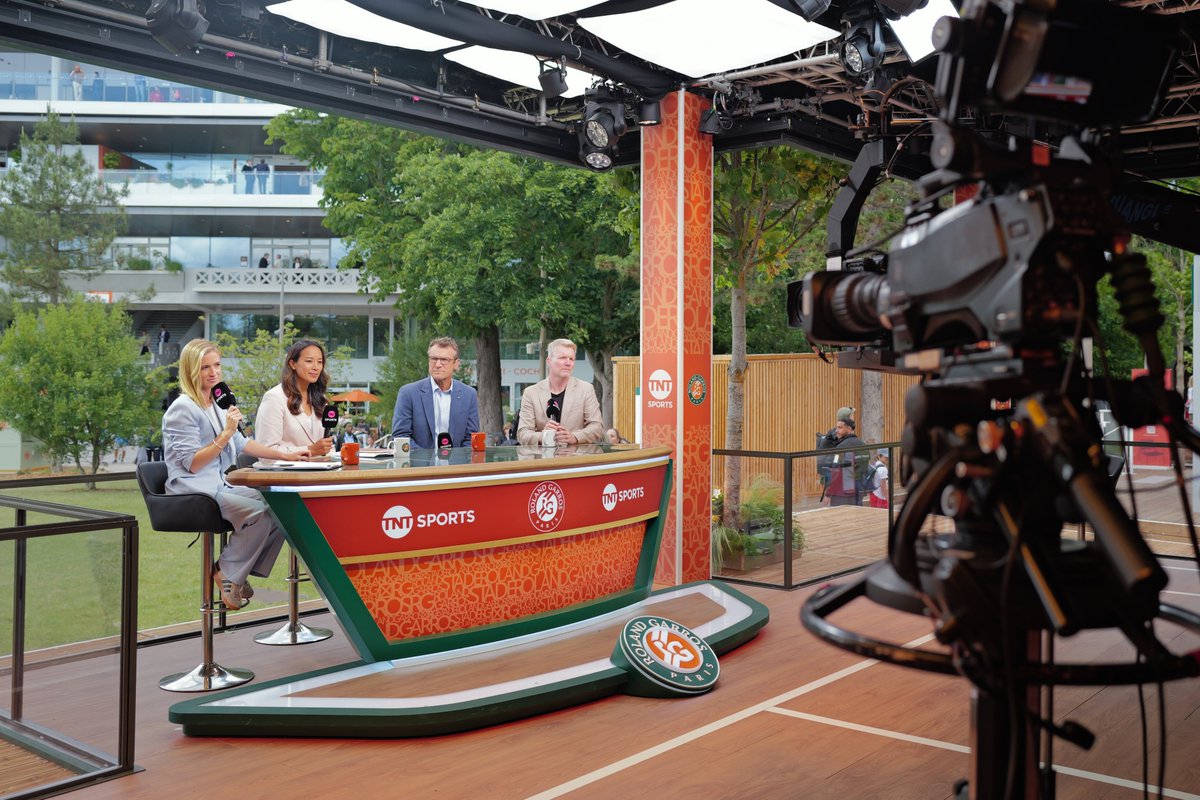 Following epic finals, our record-breaking coverage of <a href="/rolandgarros/">Roland-Garros</a> was streamed by more fans than ever before

🎾 Fans streaming up +30%
🎾 Record men's final TV audiences
🎾 First tournament on <a href="/tntsports/">TNT Sports</a> drives +20% uplift in UK&amp;I
🎾 883M social views

media.wbdsports.com/post/record-br…