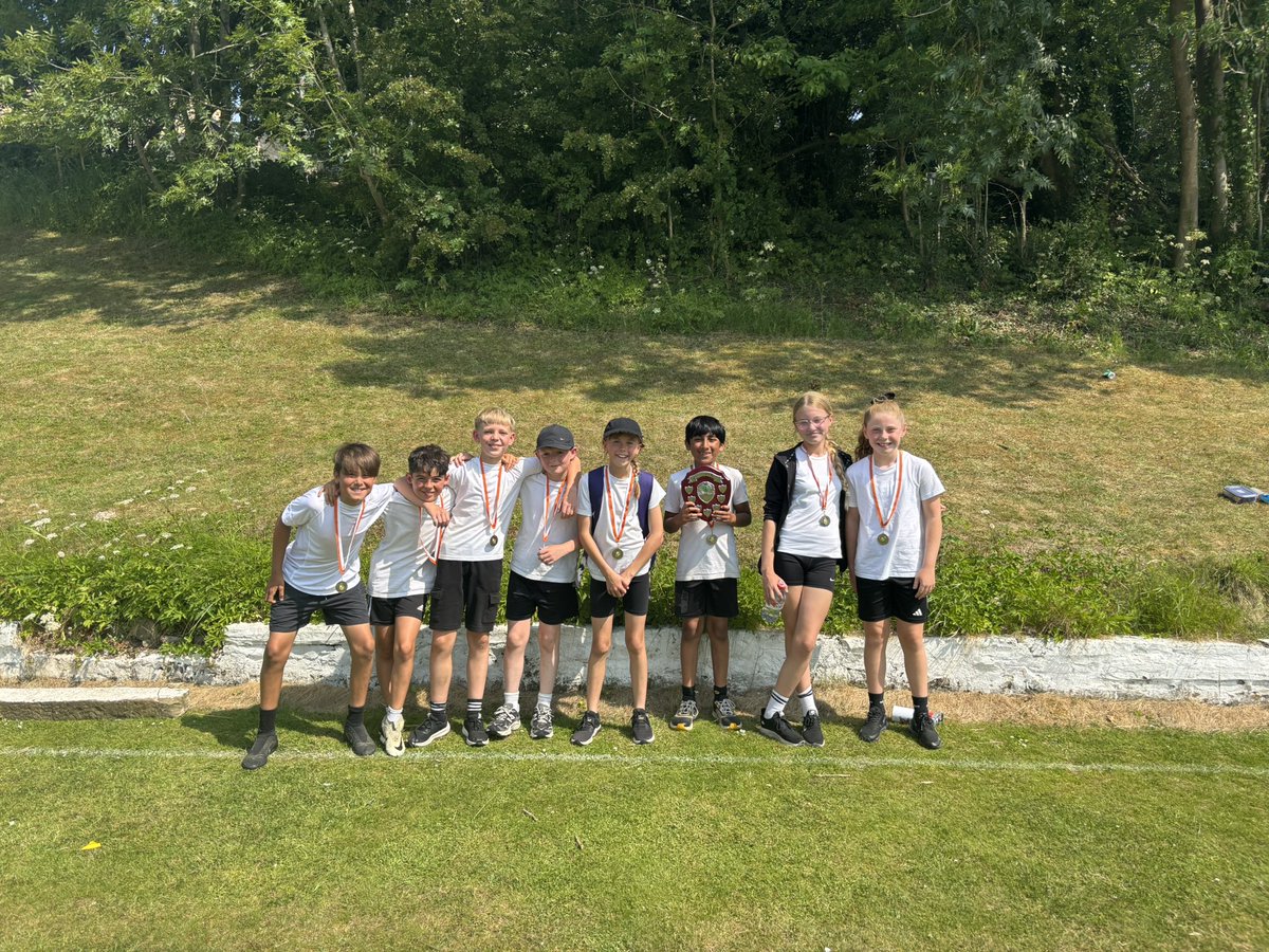 DaneRoydY6's tweet image. Congratulations to our cricket team on winning the local tournament. Team A were the overall champions, but we are Team Dane Royd as one! @DaneRoydSchool #DaneRoydSport #7yearsinarow #championsagainoleole