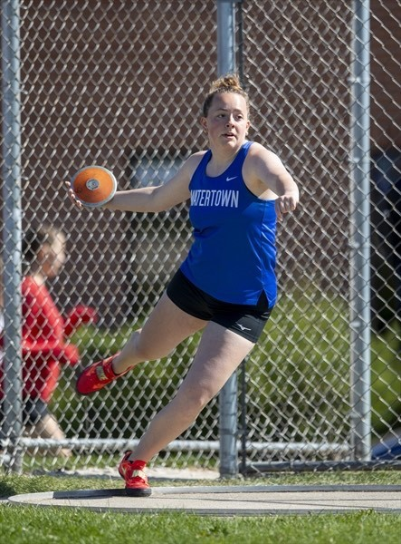 WTTNathletics's tweet image. Congratulations to WHS Track and Field athlete Megan Doherty for earning the Badger Large Conference Girls Field Athlete of the Year!  #wearethegoslings #WuTownProud
