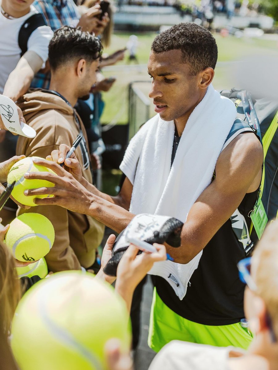 felixtennis's tweet image. Touched down in Stuttgart 🇩🇪📍 Let’s get to work 🎾
📸: #1,3,4 @atptour / Boss Open | #2 Nico Bauhof