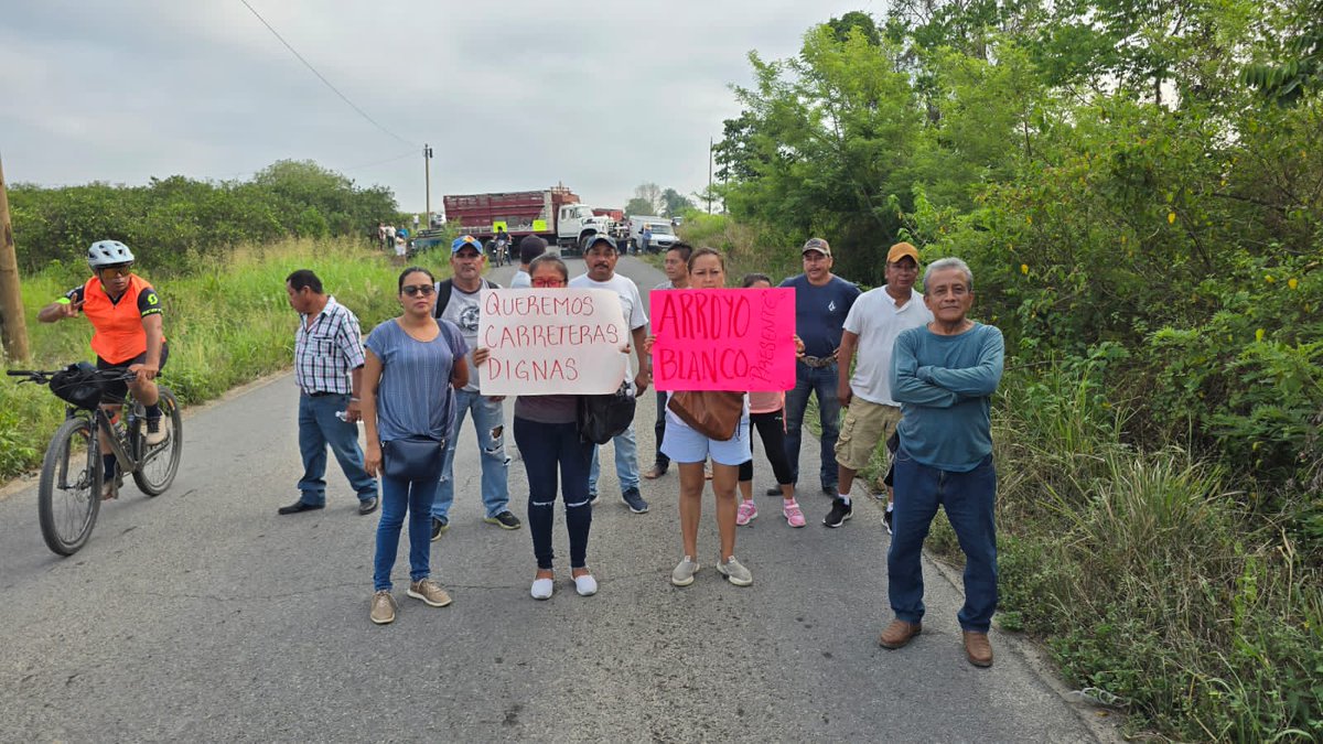 Se suman más pobladores a los bloqueos en la región de #MartínezdelaTorre y #Tlapacoyan #Veracruz 

forocoatza.com/noticias-local…