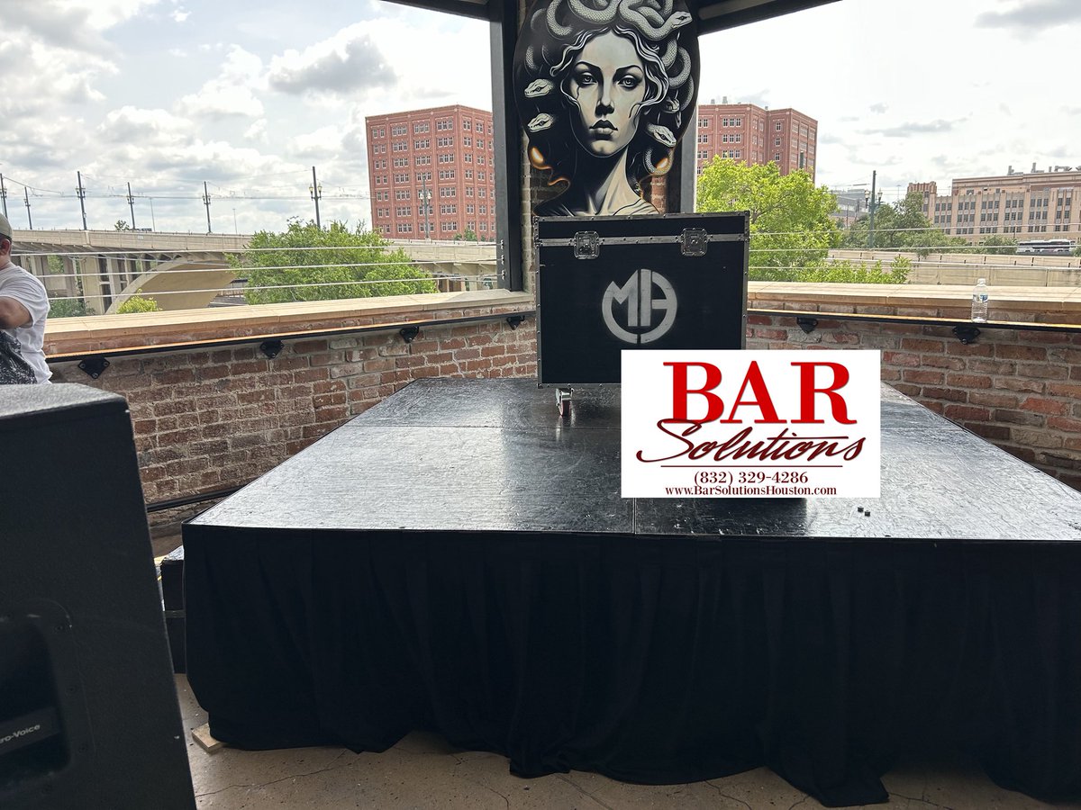 BarSolution's tweet image. #EventRentals #PartyEssentials #EventSetup #HoustonEventRentals #EventPlanning #PartyPlanning #EventFurniture #RentalsHouston #StageRental #EventServices #PartyRentalsHTX #EventSupplies #HoustonEvents #EventEquipment #EventReady #BarRentals #BarServices #HTX #BarricadeRentals