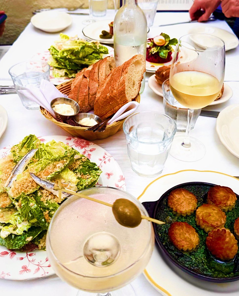 A lovely week for a feast for friends and family at our garden patio 💕🌻
Cocktails, sunshine, and all the deliciousness bites.
Ask for availability with the host upon arrival! 
#GeorgetownDC