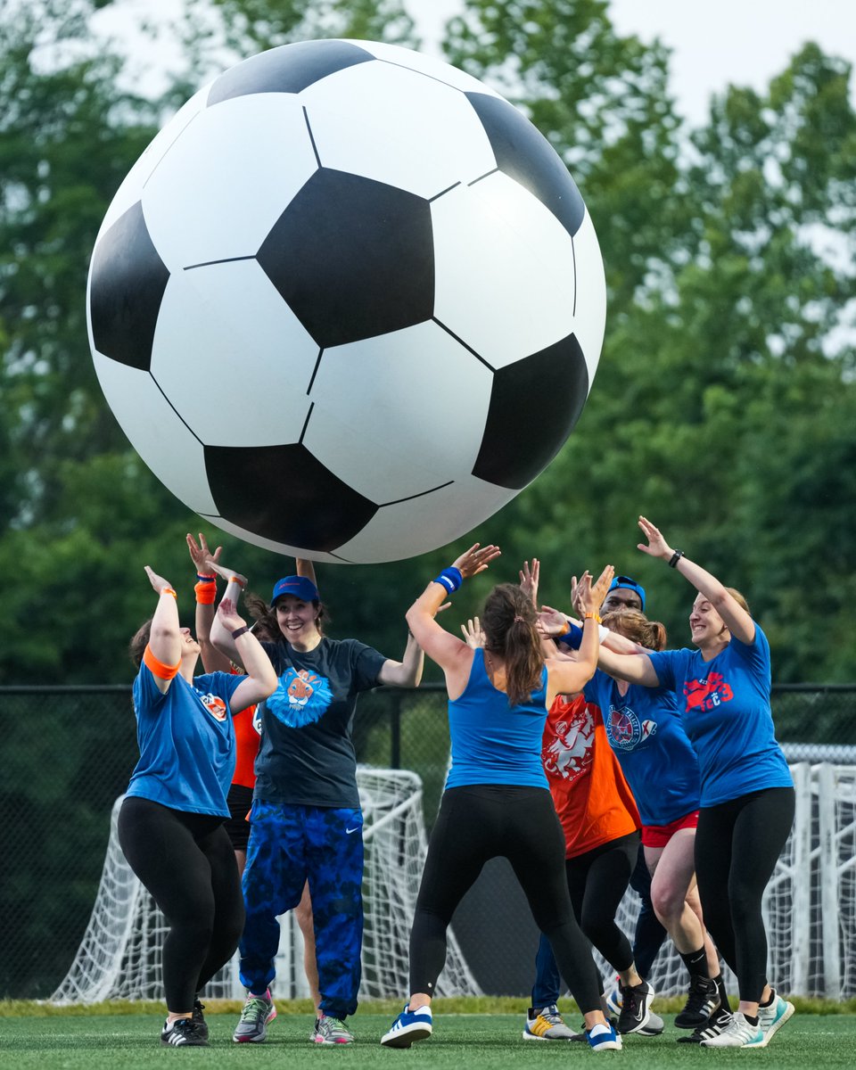 FCC_Foundation's tweet image. We had a fun night last week with these incredible women at Ladies Lace Up! 🧡🫶💙
