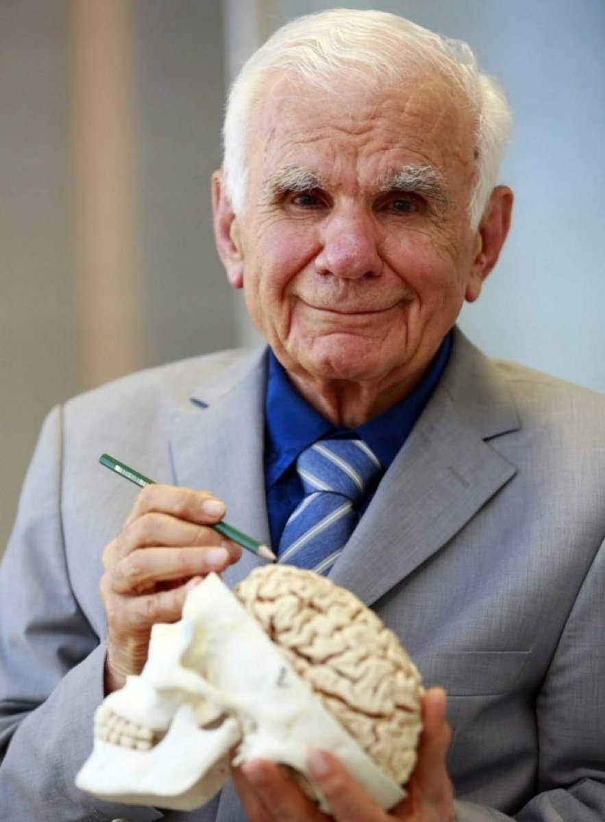 Amacı olan bir yaşam süren, yaşamının bir amacı olan, “Yüzyılın En İyi Beyin Cerrahı” #gaziyasargil nur içinde yat.