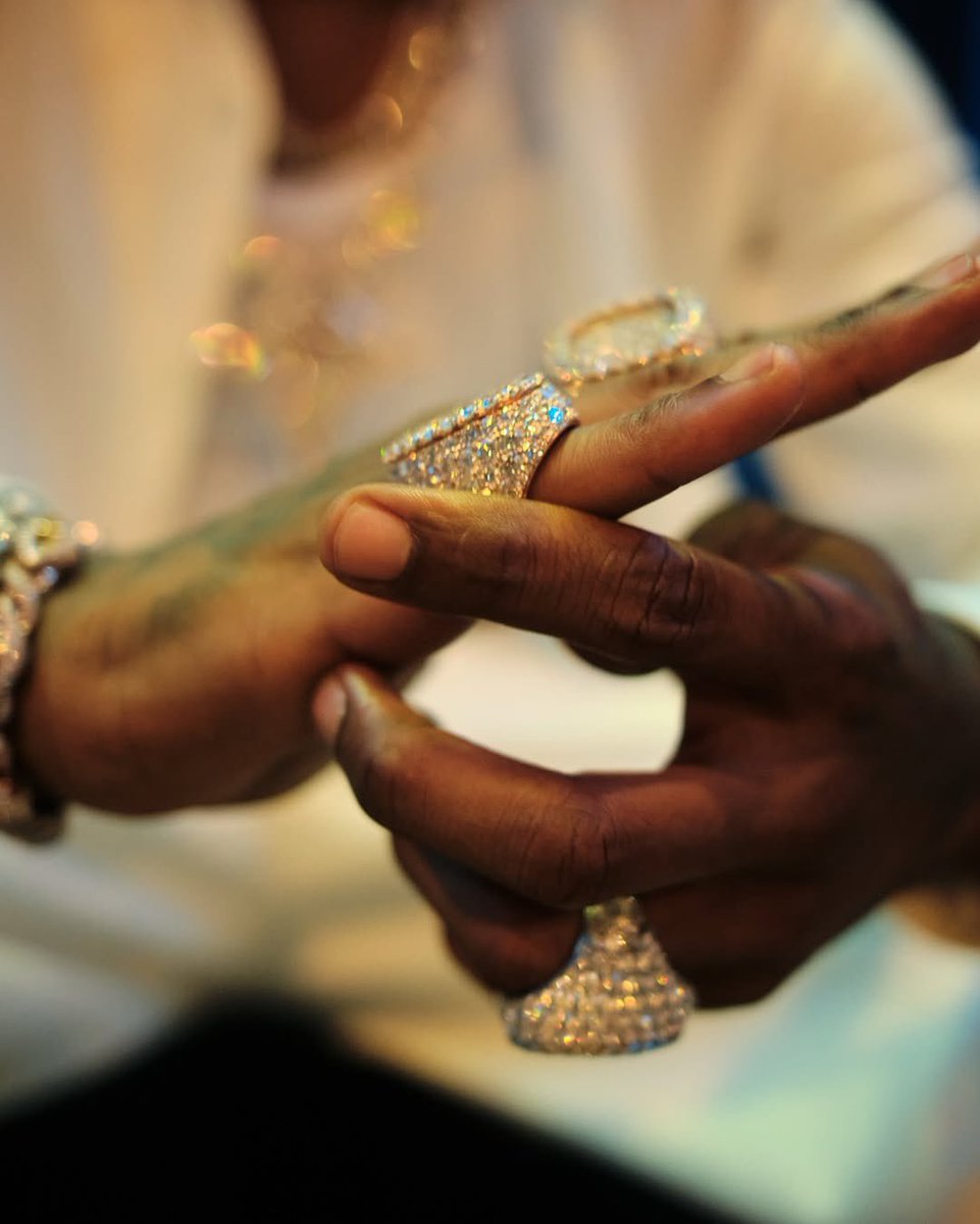 wizkid_pictures's tweet image. BIG WIZ ❤️🦅