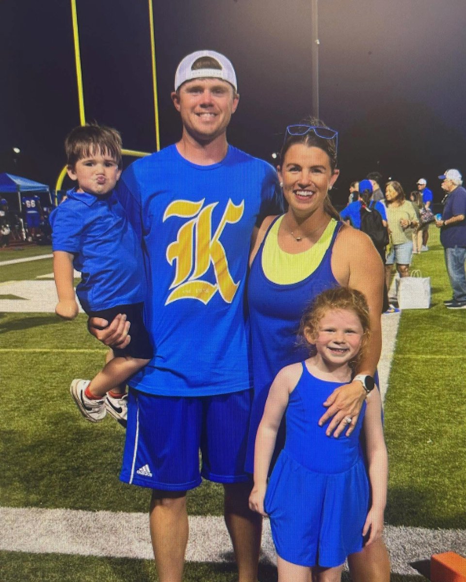 Let’s welcome The Kowalski Family to  Klein High. 

Teague Kowalski is the Football Special Teams Coordinator and Track Coach. His wife, Micah Kowalski is the Klein High Boys Coordinator, Director of Football Operations, Cross Country Coach and Track Coach.
