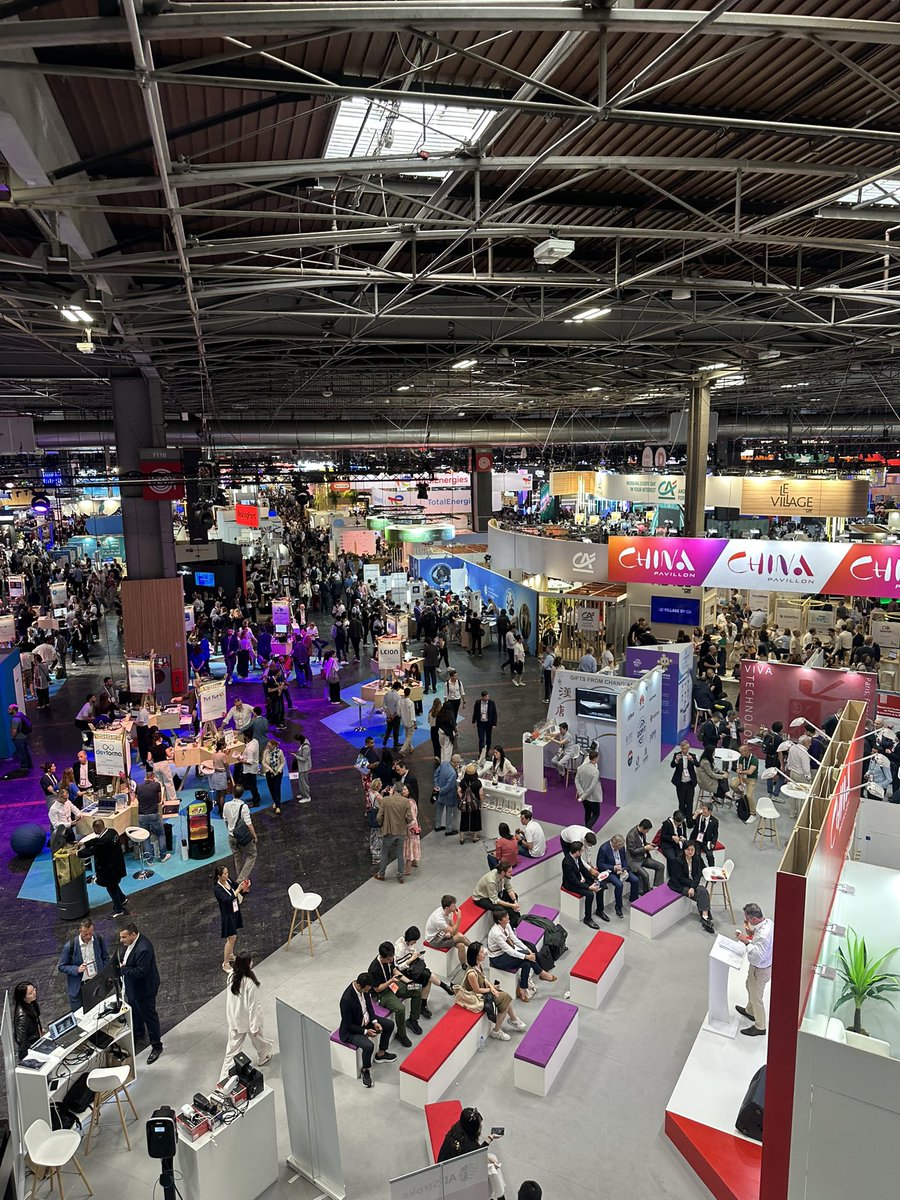 MilcentPedro's tweet image. First day at @VivaTech & @NVIDIAGTC with an interesting keynote from Jensen and with #robotics & Physical AI companies represented.
Not every day you see @Tesla_Optimus and @engineered_arts under the same roof!