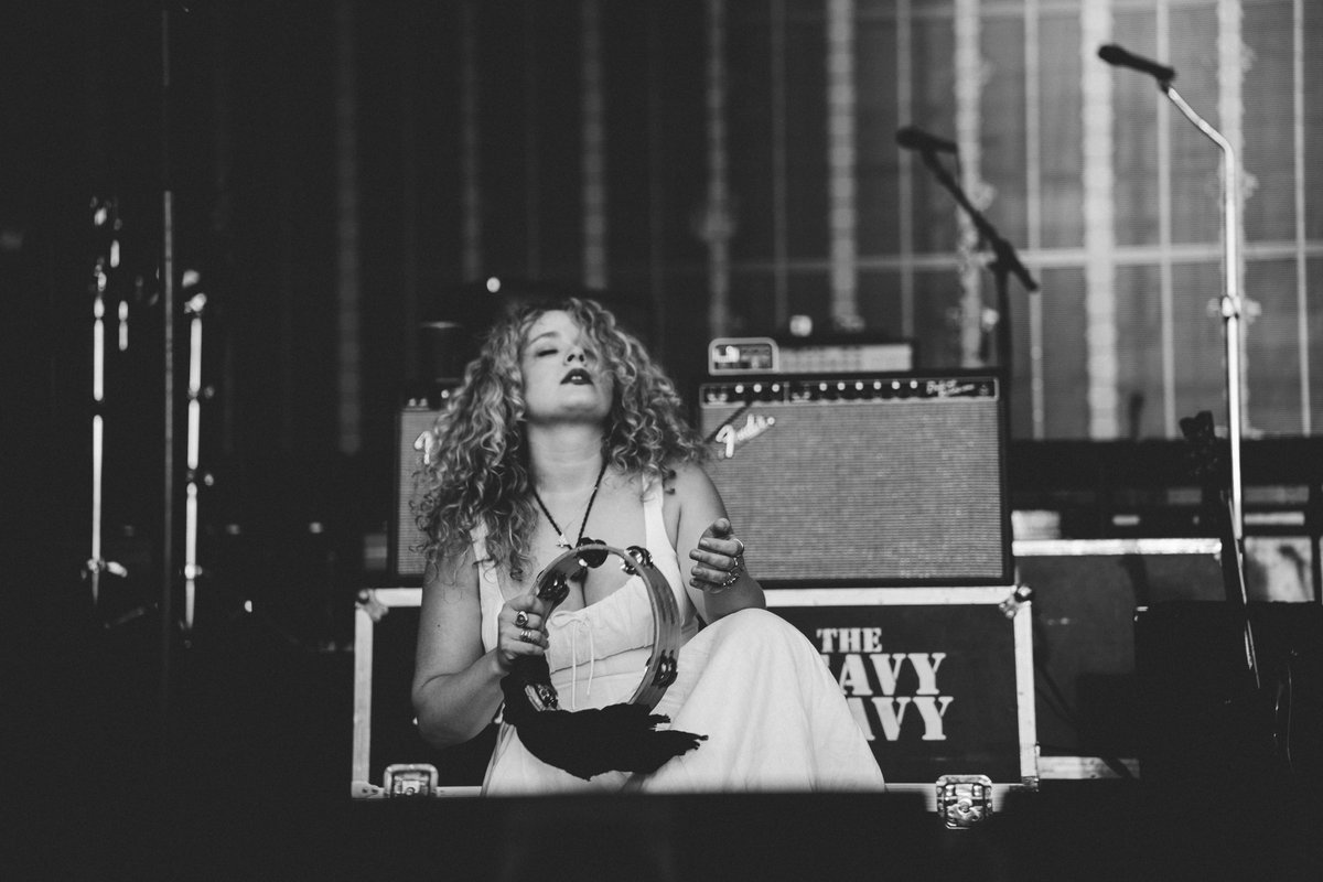 The Heavy Heavy (@theheavyheavyuk) on Twitter photo We're wrapping up the first leg of our support tour with <a href="/theblackkeys/">The Black Keys</a> this week, starting tonight in Wilmington at <a href="/LiveOakBankPav/">Live Oak Bank Pavilion at Riverfront Park</a>! Plus, a few headline shows are coming up quick. More info at 10atoms.com/THHtour π
πΈ <a href="/larryniehues/">larry niehues</a> We're wrapping up the first leg of our support tour with <a href="/theblackkeys/">The Black Keys</a> this week, starting tonight in Wilmington at <a href="/LiveOakBankPav/">Live Oak Bank Pavilion at Riverfront Park</a>! Plus, a few headline shows are coming up quick. More info at 10atoms.com/THHtour π
πΈ <a href="/larryniehues/">larry niehues</a>