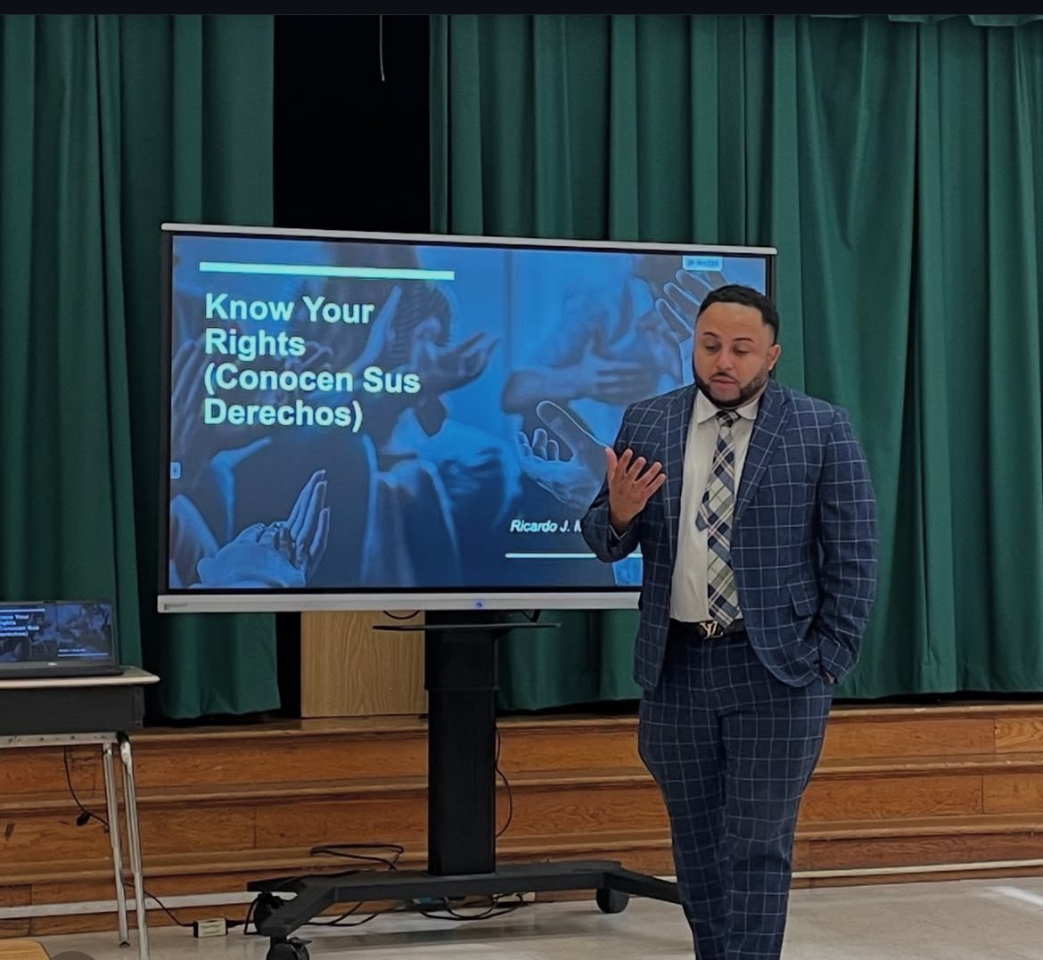 JacksonRdCSL's tweet image. The Springbrook Cluster CSLs worked together to provide a Know Your Rights workshop for the community. Big thanks to Attorney Ricardo Murga for presenting! @velasquez_mcps @JacksonRoadAP