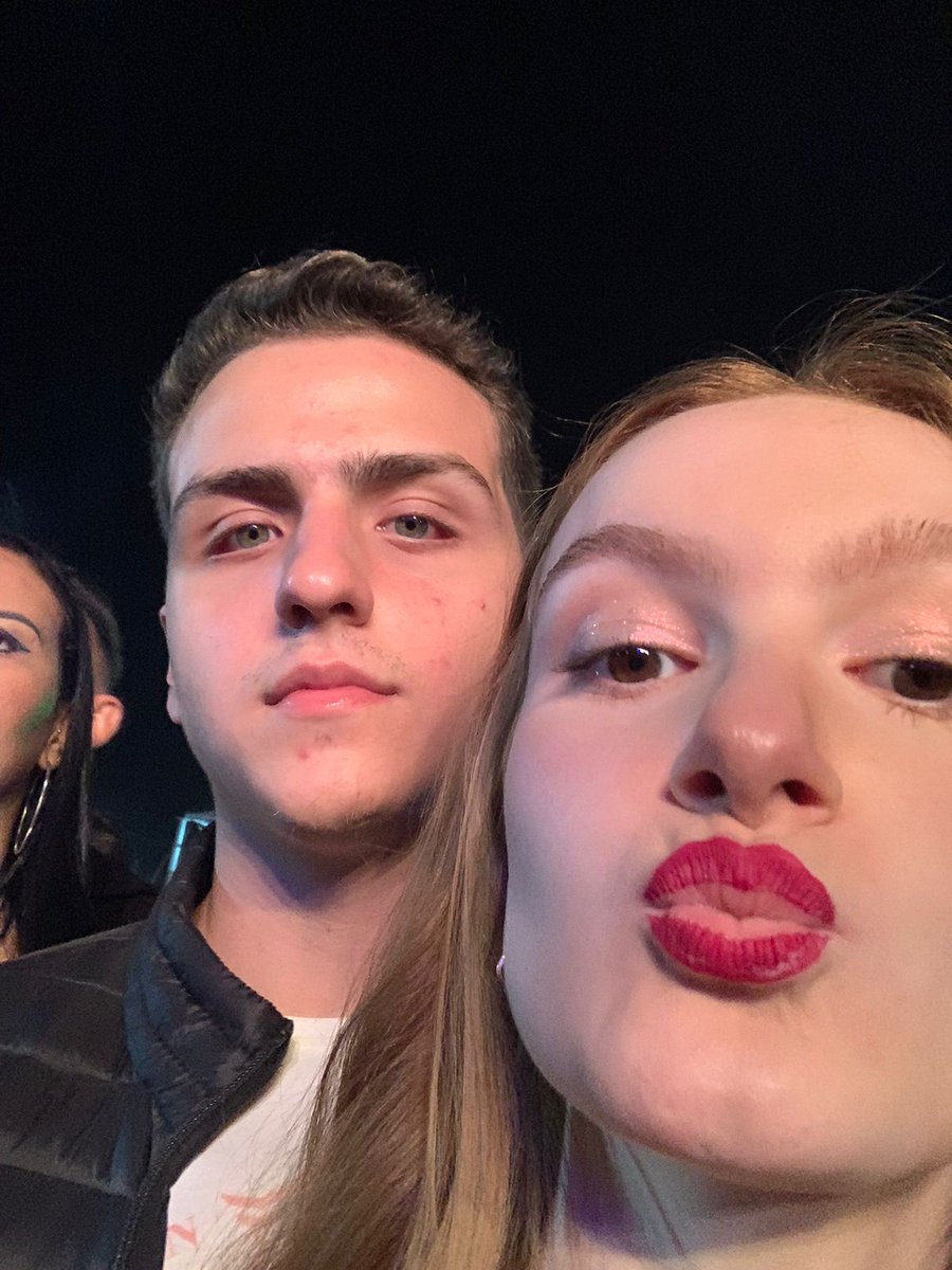 até em show caipira eu vou por ela...
<a href="/whoisandresaa/">rafa swift showgirl ❤️‍🔥</a>