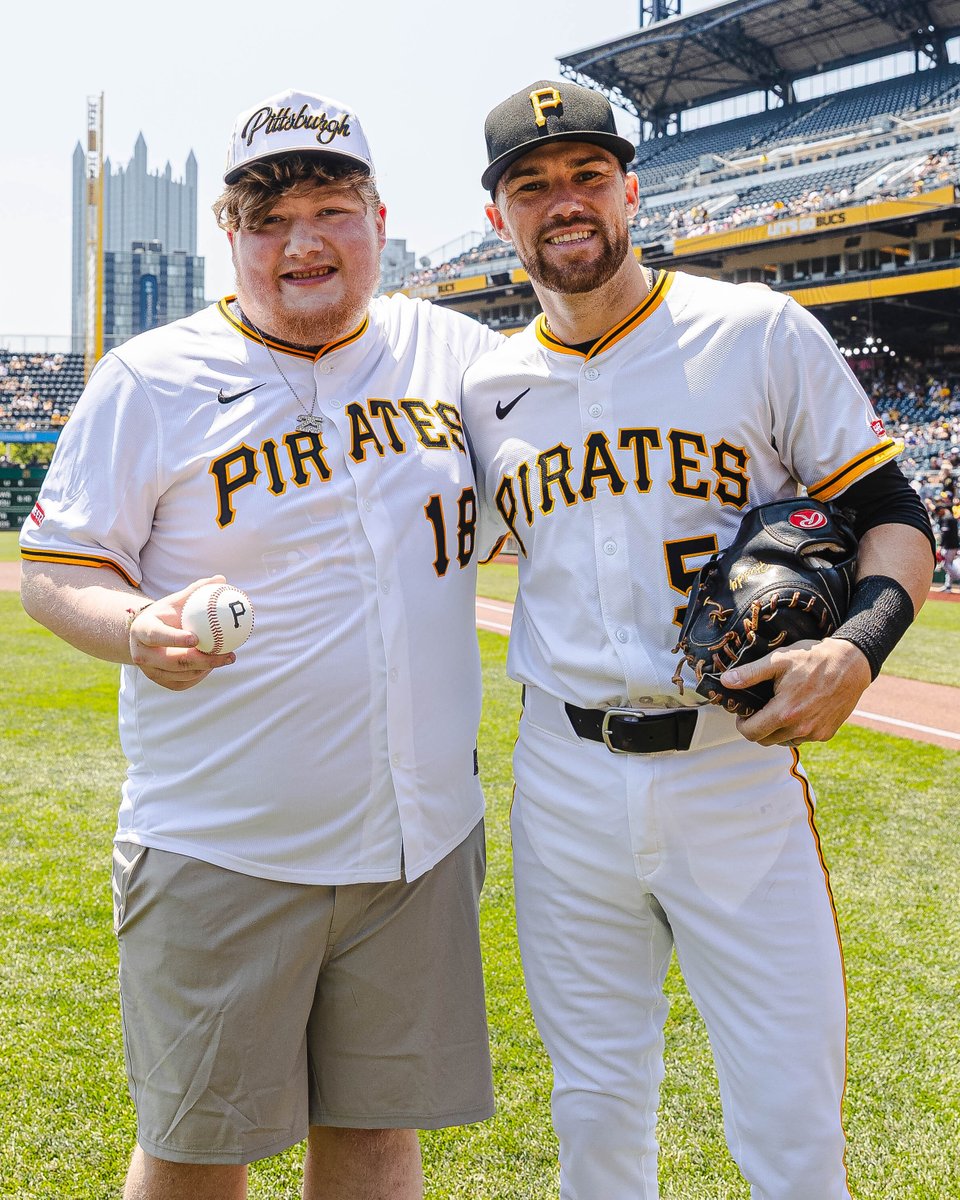 Here with our game-time first pitch is Special Olympics Pennsylvania Youth Ambassador, Gabe Davis. 

Gabe is a four-sport athlete headed to the Special Olympics USA Games in Minnesota in 2026 to compete in his favorite sport, basketball! 👏