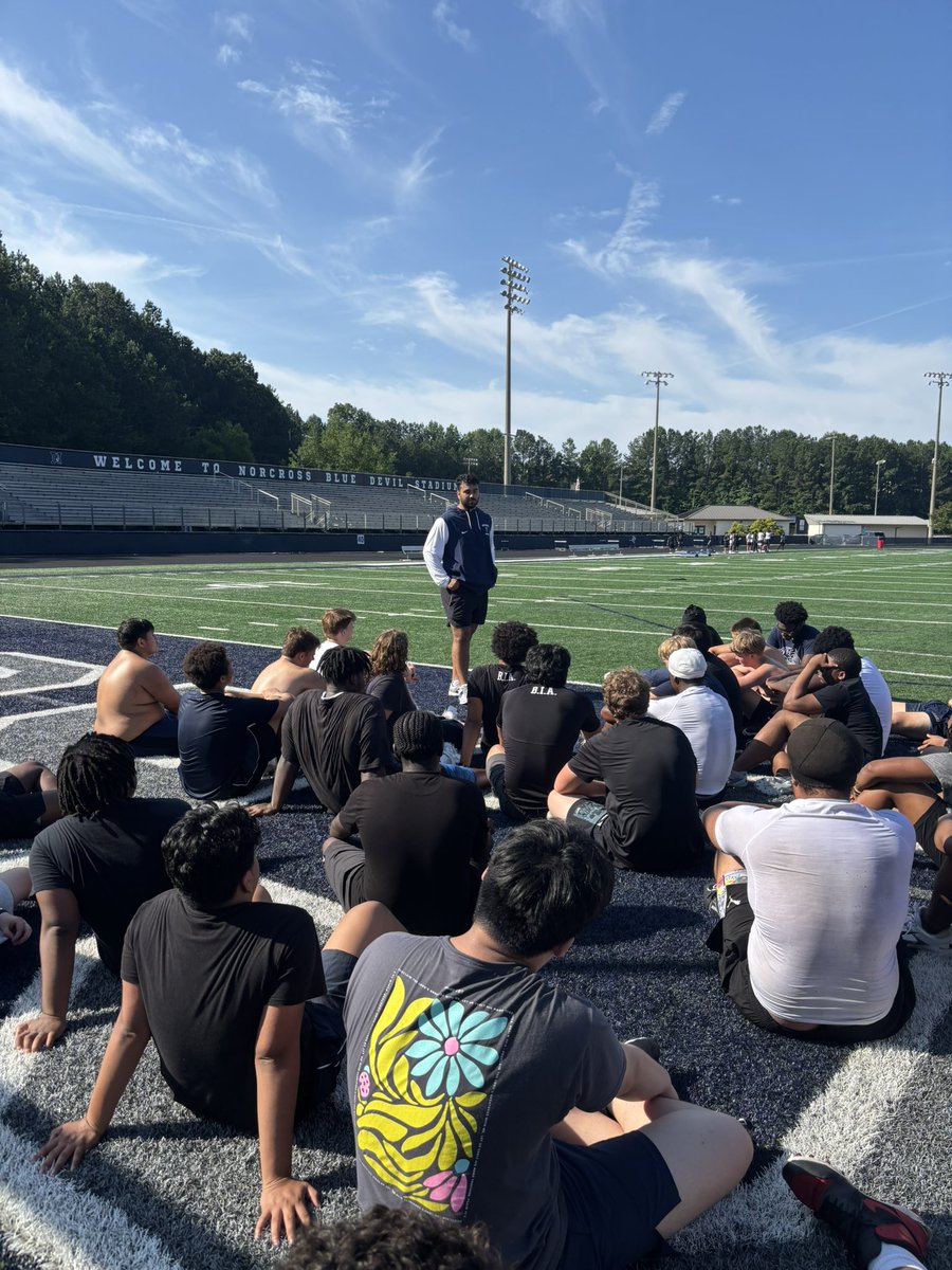 Bigs Camp Day 3: Two sides, one mission. Dominate. 💯