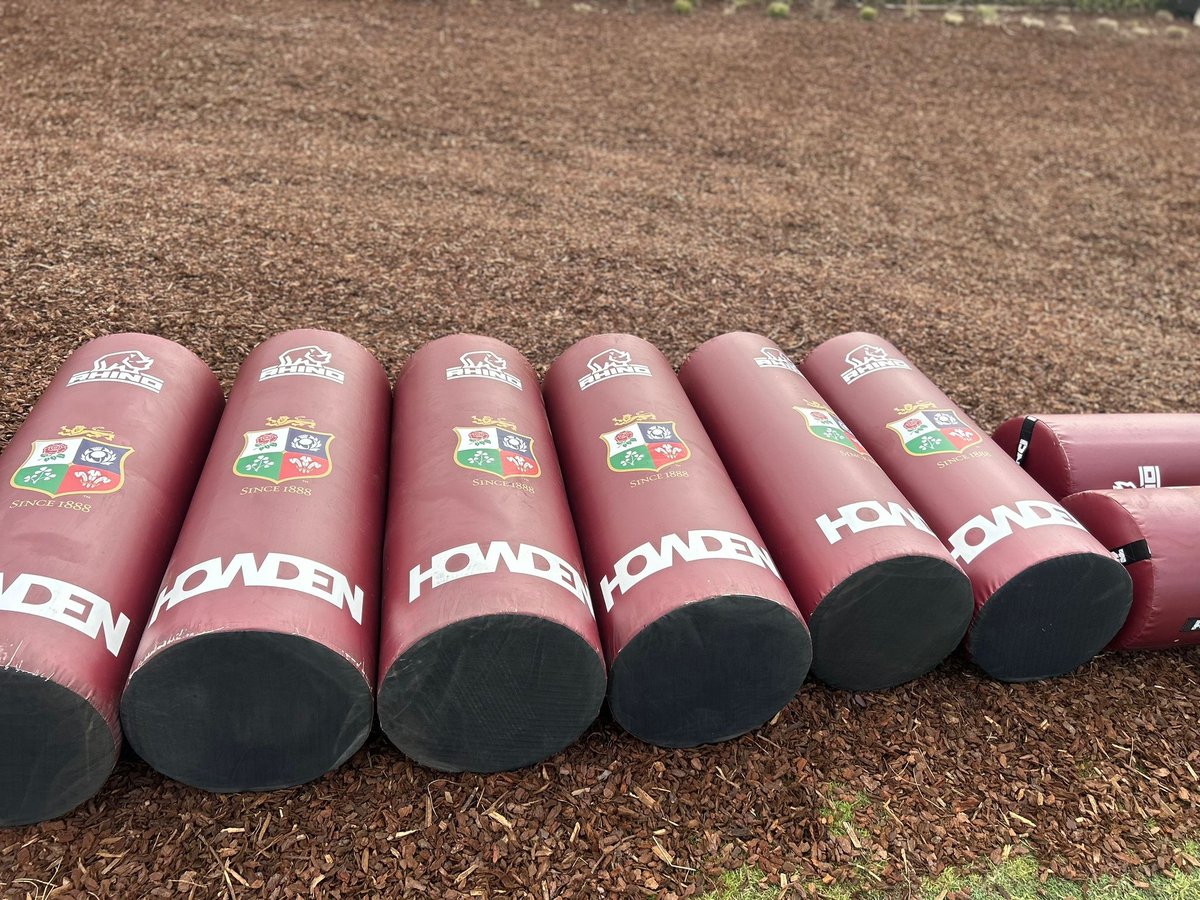 🦁 Swipe through to see just some of the gear powering the Qatar British &amp; Irish Lions Men’s Tour to Australia 2025.

#BuildingLions