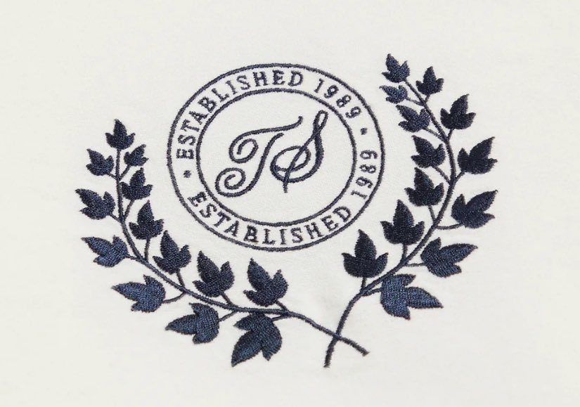 lyss⚡️ (@naylortation13) on Twitter photo <a href="/taylornation13/">Taylor Nation</a> TAYLOR SWIFT CREST??? MIGHT GET THIS TATTOOED IN THE MIDDLE OF MY FOREHEAD #TSSummer2025 <a href="/taylornation13/">Taylor Nation</a> TAYLOR SWIFT CREST??? MIGHT GET THIS TATTOOED IN THE MIDDLE OF MY FOREHEAD #TSSummer2025