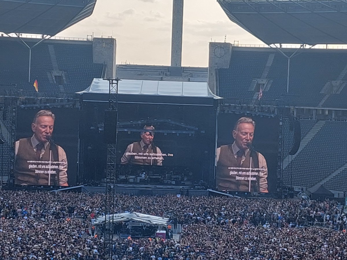 Monica Guillen-Royo (@monicasilvia) on Twitter photo Freedom, down with corrupt and treacherous governments such as USA's, this is <a href="/springsteen/">Bruce Springsteen</a> speech and we love him! Freedom, down with corrupt and treacherous governments such as USA's, this is <a href="/springsteen/">Bruce Springsteen</a> speech and we love him!