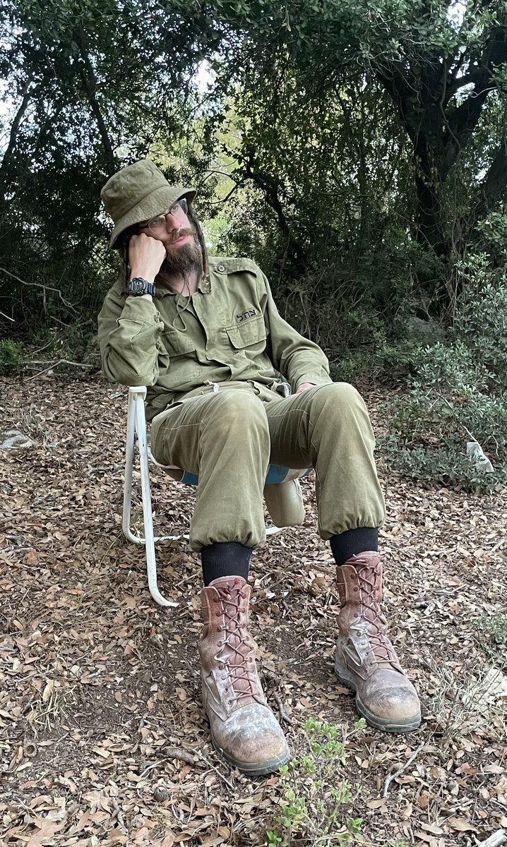 m_ndl89881's tweet image. מתכוננים למסע רציני הלילה. 30 קילומטר על הרים תלולים. כשמו כן הוא, ׳מסע׳. חוויה פיזית ונפשית מטלטלת. מסע בו אתה מגלה כוחות מחודשים בתוכך. הרבה רגעים שאתה אומר לעצמך, לא! אני לא עולה עכשיו את ההר הזה! זה לא נגמר אבא!! אבל אז אתה מרים את עצמך בכל הכח, ומגלה לעצמך שאתה באמת כן יכול.…