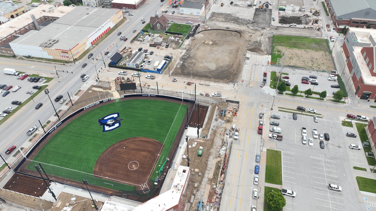 PresHendrickson's tweet image. Today @creighton celebrated not only the 75th anniversary of the @ncaabaseball national championship in Omaha, but a new chapter for @CU_baseball and @BluejaySoftball. Thank you to all those who came out to support the future of @gocreighton with us today. #GoJays