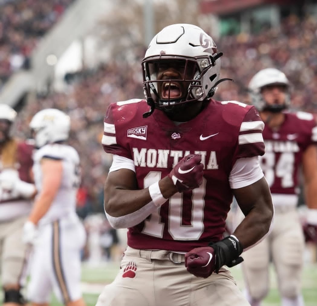 ● RB Spotlight ●

Eli Gillman - Montana

• When you're having a discussion about the best player in the #FCS Gillman has to be in the conversation. In his career he's rushed for 2,137 yards 28 Touchdowns averaging 5.8 ypc. He's also caught 38 passes for 321 yards 2 TDs.