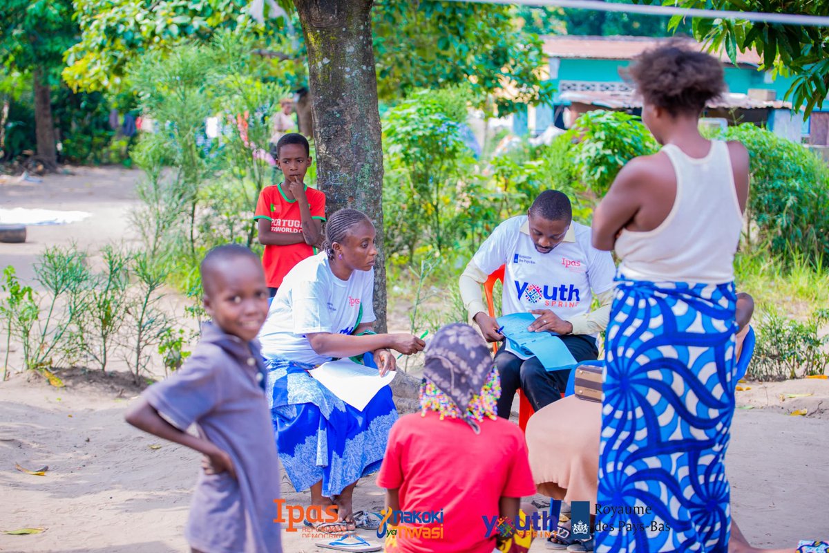 SamyMulema's tweet photo. #AI2SR
Cette sensibilisation a permis d’encourager le dialogue intergénérationnel. Des grands-mères ont exhorté leurs petites-filles à se rendre au CS NDEMBA, reconnaissant les bénéfices de la contraception.
@NLkinbrazza @MakokiYaMwasi @SwedeninDRCongo ⁦@YouthSprint⁩ https://t.co/0XmtdhFBsf