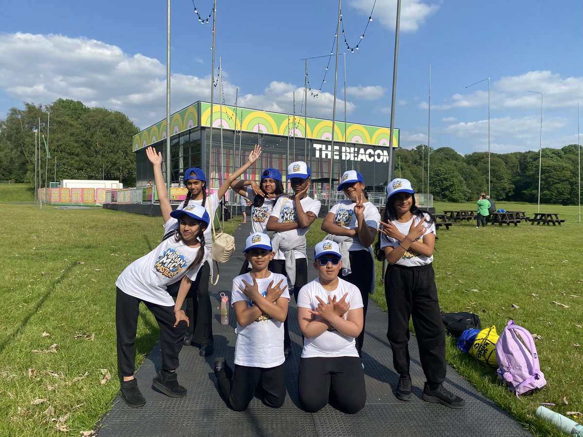 @MiriamLordPAT Miriam Mic Masters are raring to go and compete in the Bradford Poetry Slam. “We are the kids from BD8!” <a href="/AuthorsAbroad_/">Authors Abroad</a> #AApoetryslam <a href="/OpenUni_RfP/">Reading for Pleasure 🧶</a>