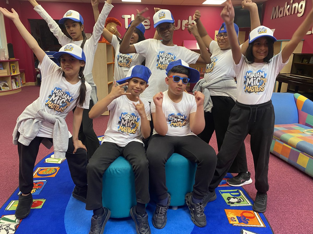 Rachel Saunders tweet media