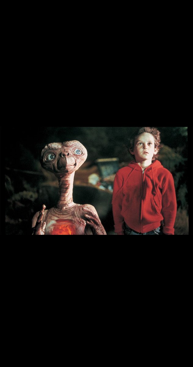 YoungArtistAwds's tweet image. On this day in 1982: E.T. lit up the big screen👽🚲✨

The Young Artist Academy is proud to’ve recognized this iconic film that forever changed the landscape of family storytelling.  Here’s to timeless stories and the young talent that help make them magic💫 Shine on!🌟