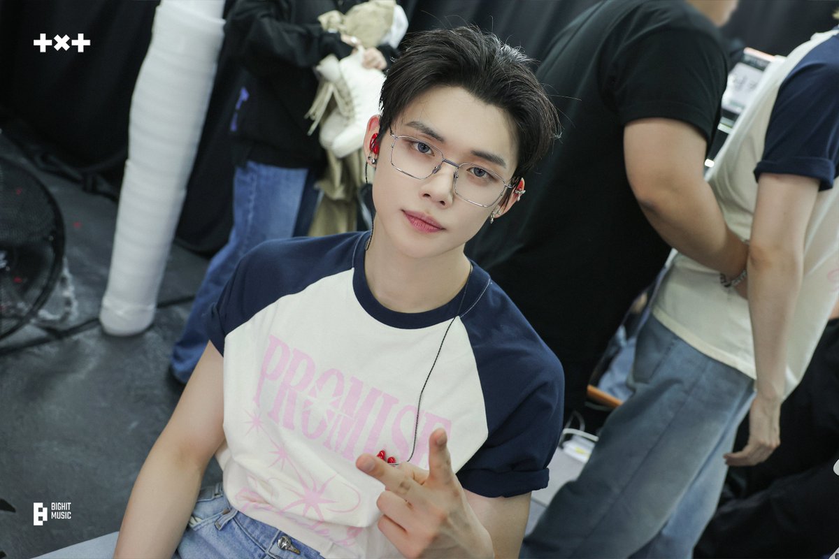 There album promise is really amazing proud of you TXT boys...🤝