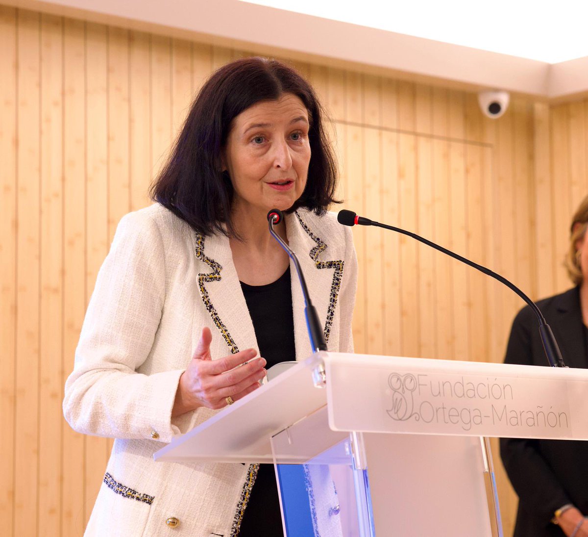 Nuestra Decana <a href="/CPBarrioDelOlmo/">Concepción Pilar Barrio Del Olmo</a>, Presidenta de <a href="/Notarios_ES/">Notarios de España</a>, ha sido distinguida esta tarde con el Premio Mujeres por Derecho 2025 <a href="/FAranzadiLALEY/">Fundación_AranzadiLALEY</a>.