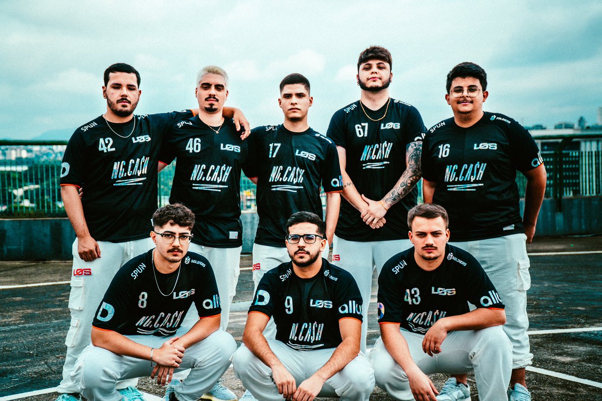Estamos de volta ao Siege!

Com muita sede de vitória, nosso time de R6 estreia nesse fim de semana!

Preparados? #goLOS 🔥
