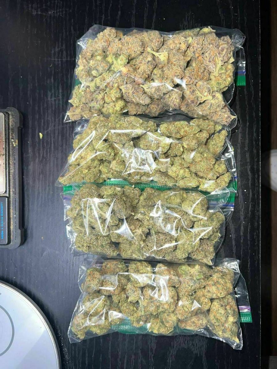 stonersvilla's tweet image. Is this lasting you 4 days, 4 weeks or 4 months?