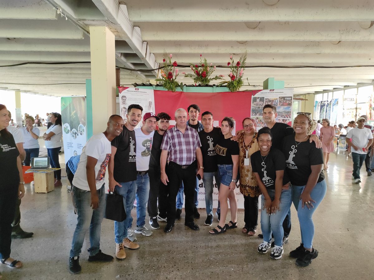 Universidad Agraria de La Habana (@unah_cuba) on Twitter photo 🌱🔬 El Primer Secretario del PCC en Mayabeque, junto al <a href="/RectorUNAH/">Antihus Hernández Gómez</a>, Dr.C. Antihus Hernández Gómez, y la Dr.C. Nadina Travieso Ramos, Jefa de la Comisión Evaluadora de la Junta de Acreditación Nacional, inauguraron la Feria de Ciencia e Innovación celebrada en la <a href="/UNAH_Cuba/">Universidad Agraria de La Habana - UNAH</a> 🌱🔬 El Primer Secretario del PCC en Mayabeque, junto al <a href="/RectorUNAH/">Antihus Hernández Gómez</a>, Dr.C. Antihus Hernández Gómez, y la Dr.C. Nadina Travieso Ramos, Jefa de la Comisión Evaluadora de la Junta de Acreditación Nacional, inauguraron la Feria de Ciencia e Innovación celebrada en la <a href="/UNAH_Cuba/">Universidad Agraria de La Habana - UNAH</a>