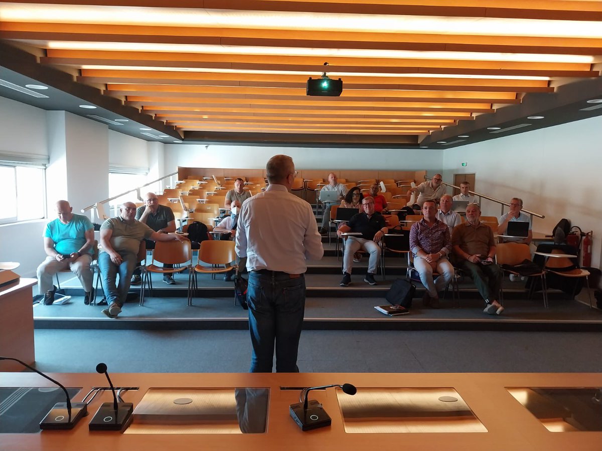 BoslandJP's tweet image. La commission nationale des sapeurs-#pompiers volontaires s’est réunie au @sdis84 pour faire avancer les chantiers majeurs du volontariat avec @frabat1 et Frédéric Matz, animateur national de la commission.

Objectif : porter des propositions concrètes au @cnspf2025 en octobre…