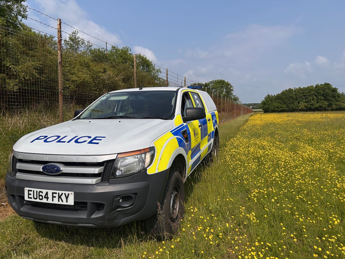 Officers have been out completing #ProjectServator deployments across Stansted Airport today. From the huge perimeter fence to the terminal shops and check-in desks. Deterring those that may wish to do harm and detecting those committing offences.  Together we've got it covered