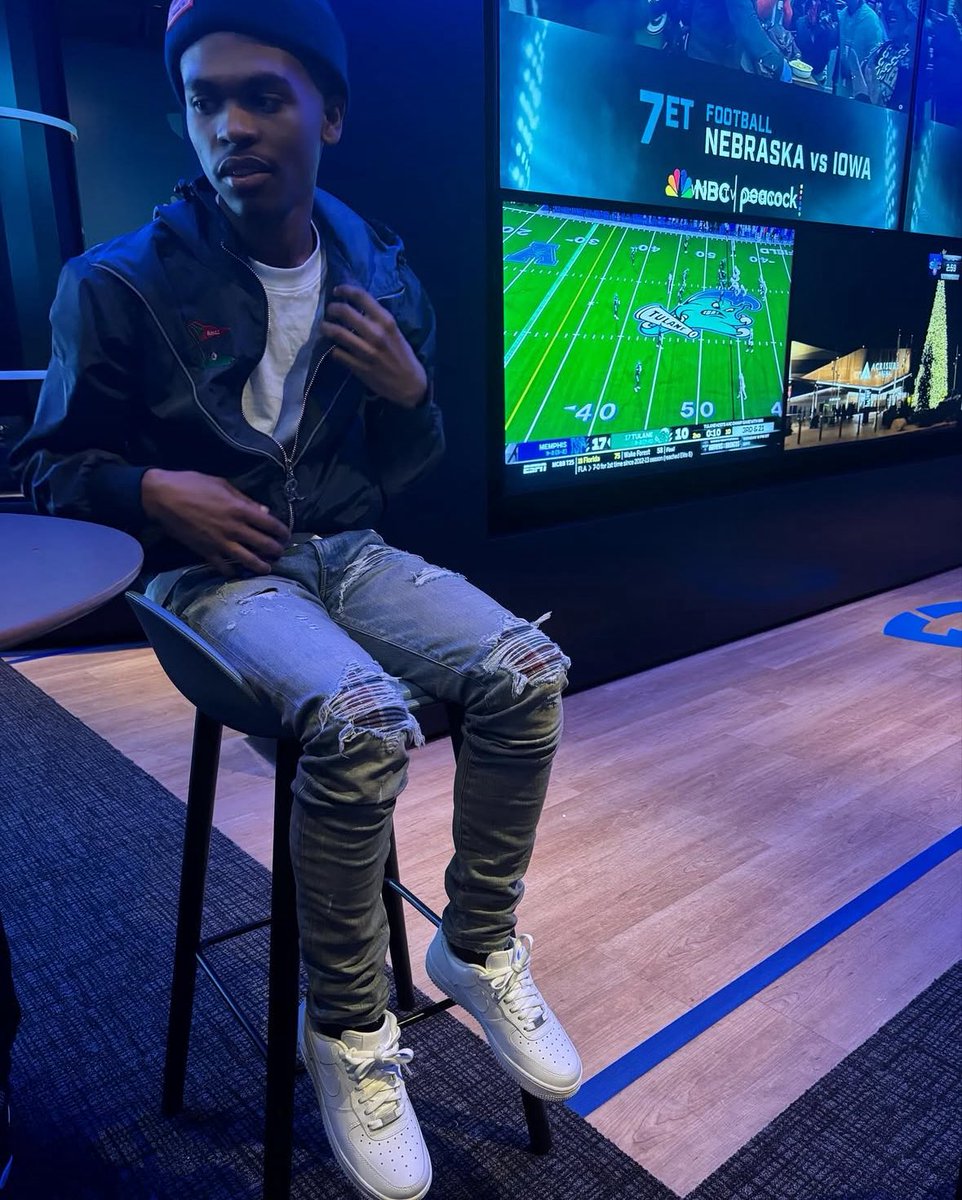 riohustle_'s tweet photo. Lost My Nigga All I Can Say Is We Gon Finish The Job I’m On Yae Ass 4 You I Love You Kid 🥹🥹🫶🏽 https://t.co/NjcT9AIGQm