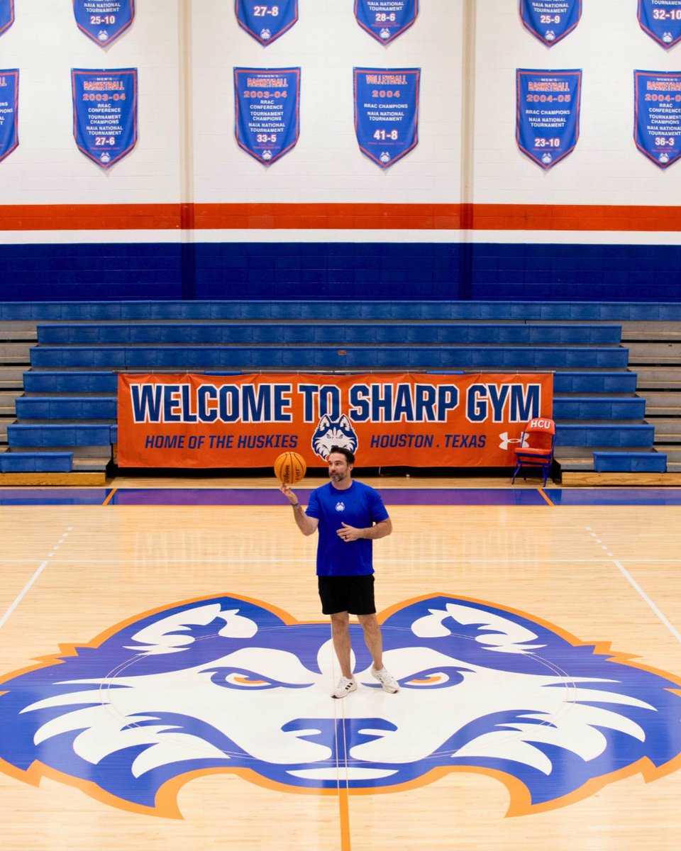 🏀 Meet Coach Drew Long - our new Head Women's Basketball Coach who's come full circle, returning to coach in the same gym where he played high school ball! 

Read about his vision for HCU, his inspiring story and more ➡️ hc.edu/news-and-event…

#Dawgsup