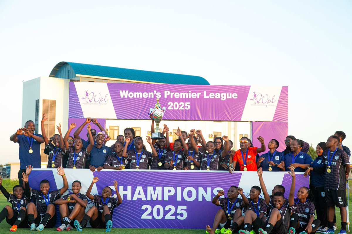 TFF TANZANIA (@tanfootball) on Twitter photo Mabingwa wa Ligi Kuu ya Wanawake (TWPL) 2024/2025, JKT Queens baada ya kukabidhiwa Kombe la ubingwa <a href="/Ligikuuwanawak/">Ligikuuwanawake</a> Mabingwa wa Ligi Kuu ya Wanawake (TWPL) 2024/2025, JKT Queens baada ya kukabidhiwa Kombe la ubingwa <a href="/Ligikuuwanawak/">Ligikuuwanawake</a>