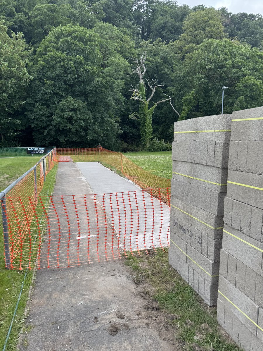 💚 CLUBHOUSE RENOVATION 💚

The internals are now ready to be skimmed, plant room setup, bar fabrication underway and block work just about to start on the 100 person covered stand. Shout out to Harvella Builders and L Bailey Plumbing &amp; Heating for a cracking job so far. On track