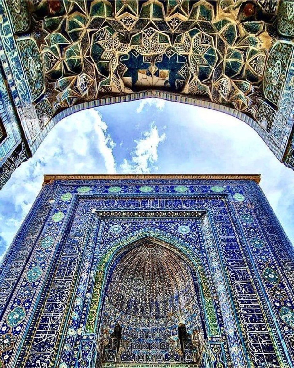This is Persian architecture. Not islamic.

It doesn't matter that it's a mosque, because this building style predates islam itself.

Iran is the only place on Earth where everyone tries to attribute its every achievement and unique contribution to islam. This is called erasure.
