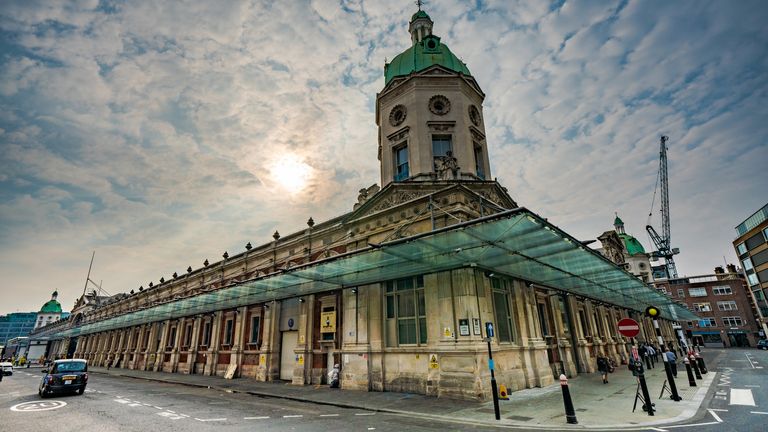 Open House –  Smithfield Market –  18 June

Stephen Barry's illustrated presentation will explore the history of the market that's been going for 1,000 years and is due to close. #nw1 #primrosehill #london #community

phca.cc/events/open-ho…