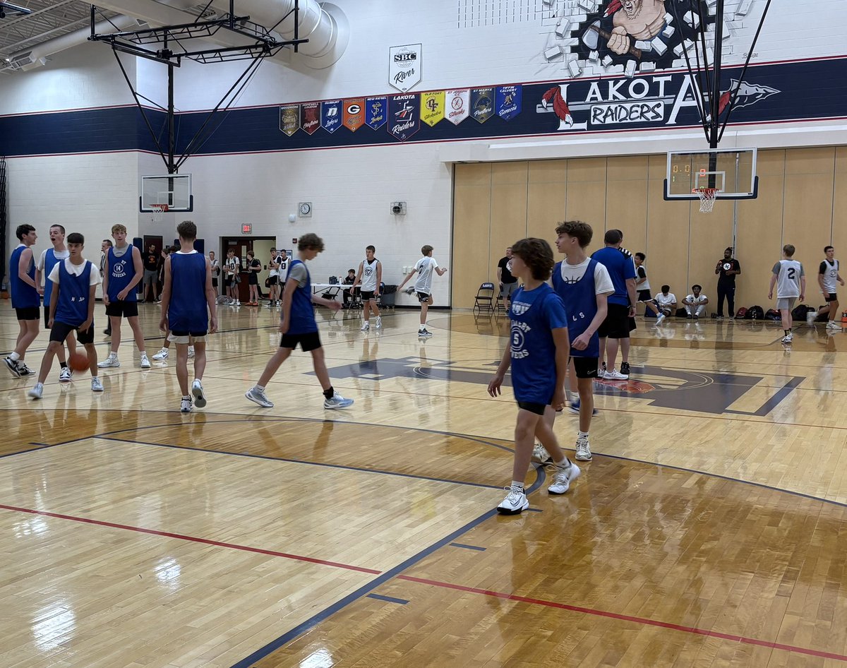 Solid first shootout for the Seneca JV’s as they went 7-1 this week, playing short handed as our baseball guys are still doing their thing on the diamond.  Great work by these dudes on just a few hours of practice!!  A lot of positives this week! Go Blue!!