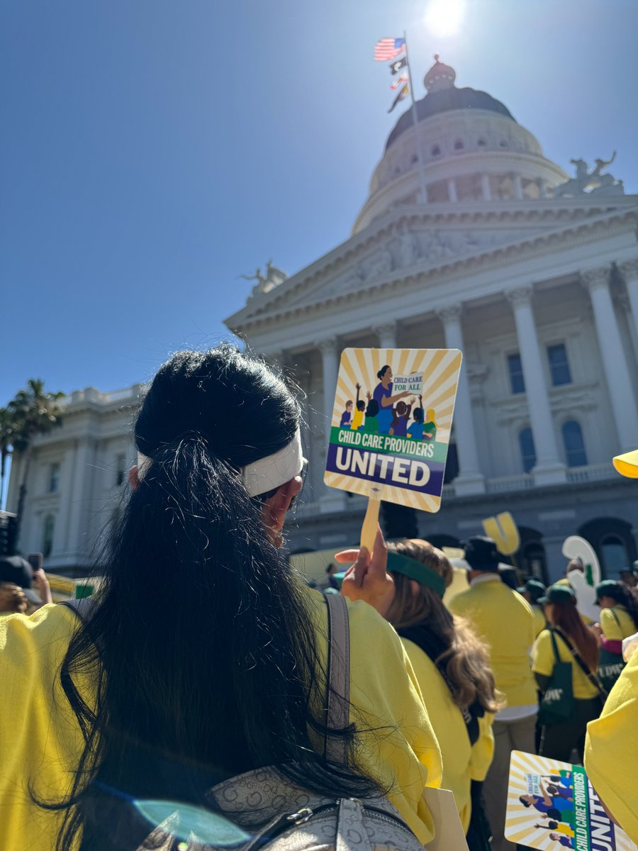 CCPUCalifornia's tweet photo. 📢 HAPPENING TODAY 📢 Child care providers are in Sacramento for #CCPUCalifornia’s Day of Action! Thousands of us are here to make sure the states hears us when we say: NO MORE delays on their promise to pay us the #truecostofcare. https://t.co/c202lmRyIG