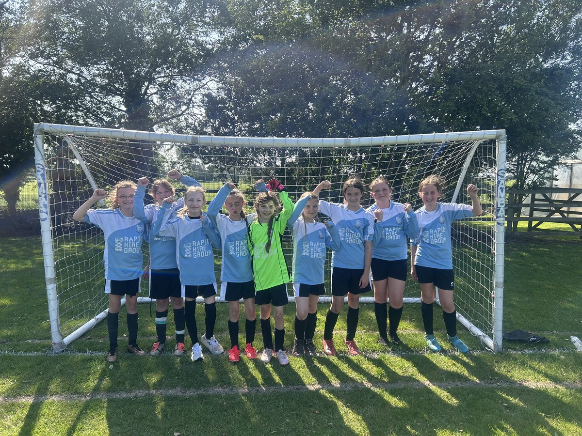 Final game for our girls’ football team who have had an excellent season! We are so proud of you girls⚽️💙