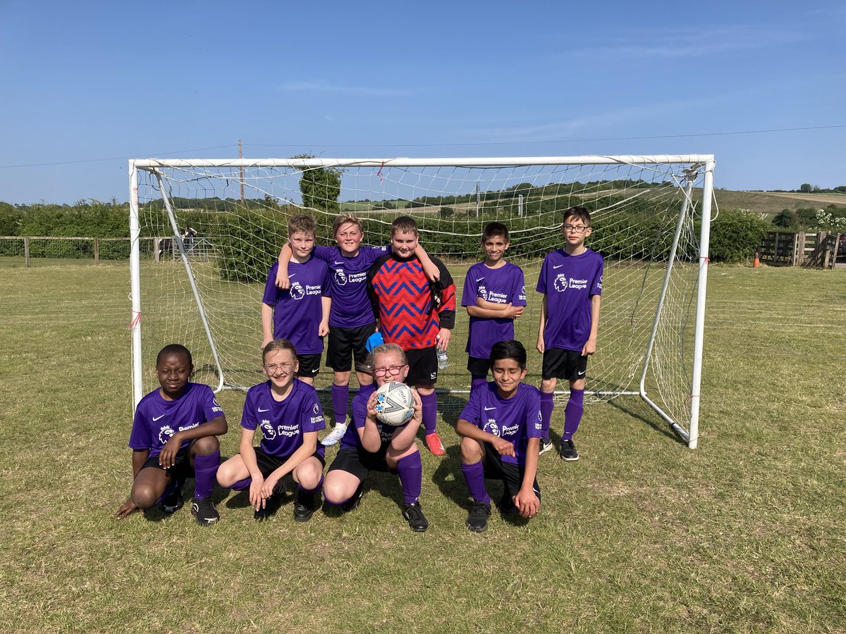 Houldsworth Valley (@hwvpa) on Twitter photo A narrow defeat to a very good <a href="/MoultonCEVC/">Moulton CEVC Primary</a> team this afternoon. A game played with great spirit and attitude.
⚽️ A narrow defeat to a very good <a href="/MoultonCEVC/">Moulton CEVC Primary</a> team this afternoon. A game played with great spirit and attitude.
⚽️