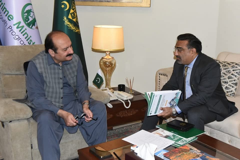 ranamashhood's tweet image. Chairman Prime Minister&apos;s Youth Programme Rana Mashhood Ahmad khan met with Chairperson NAVTTC, Gulmina Bilal and ED NAVTTC, Amir Jan, to discuss future collaborations for skill development and youth empowerment across Pakistan. 

#PMYP #NAVTTC